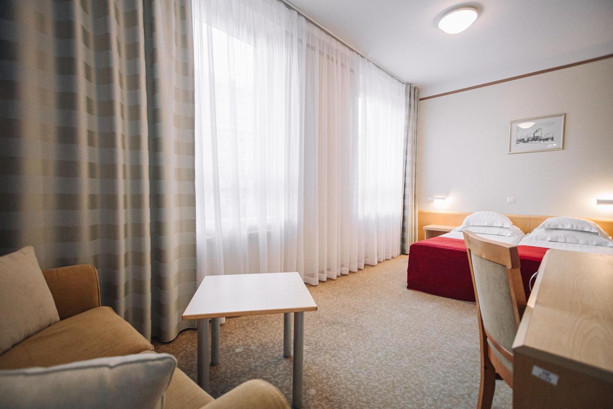 Rixwell Viru Square Hotell