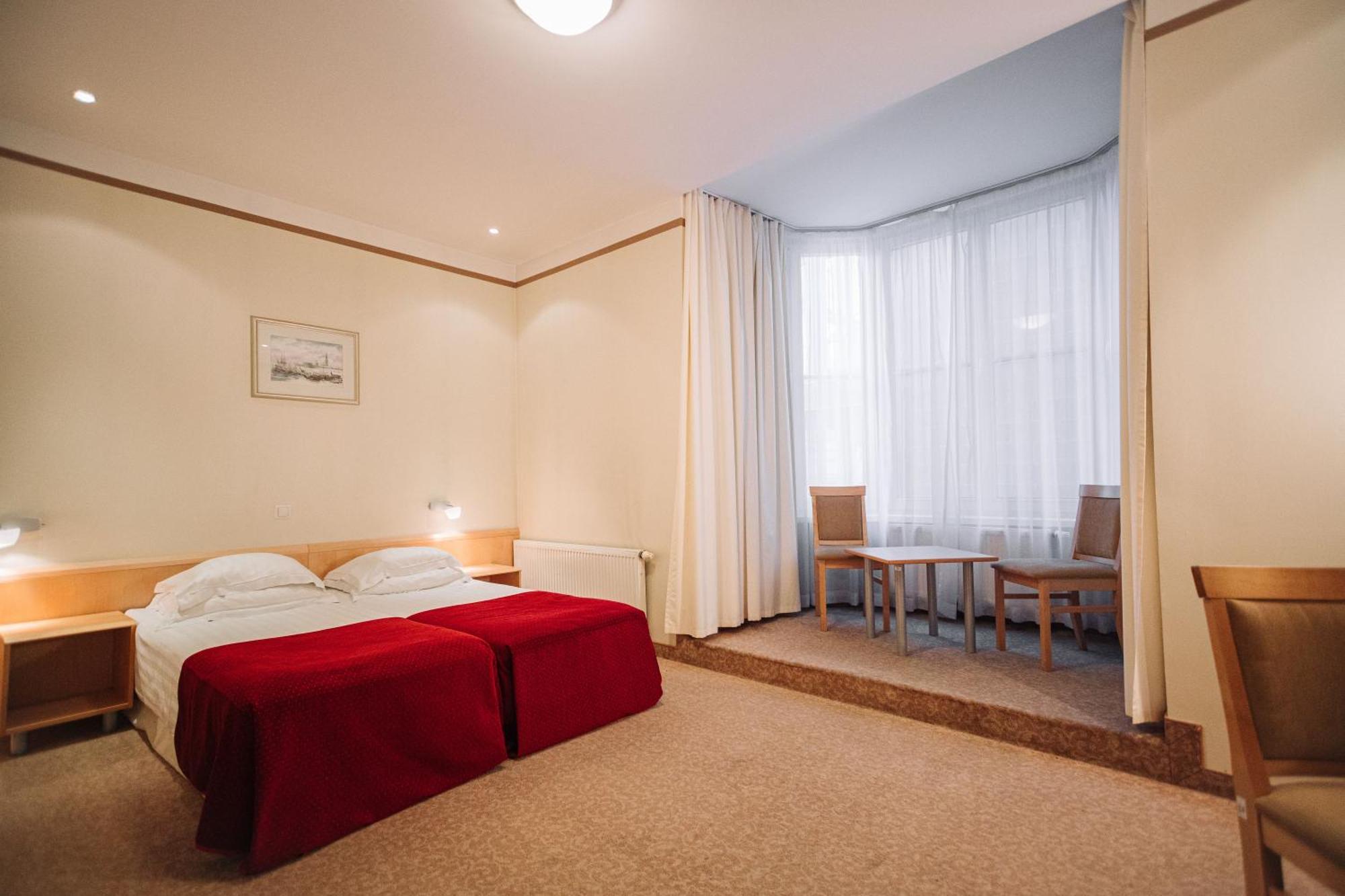Rixwell Viru Square Hotell 3*